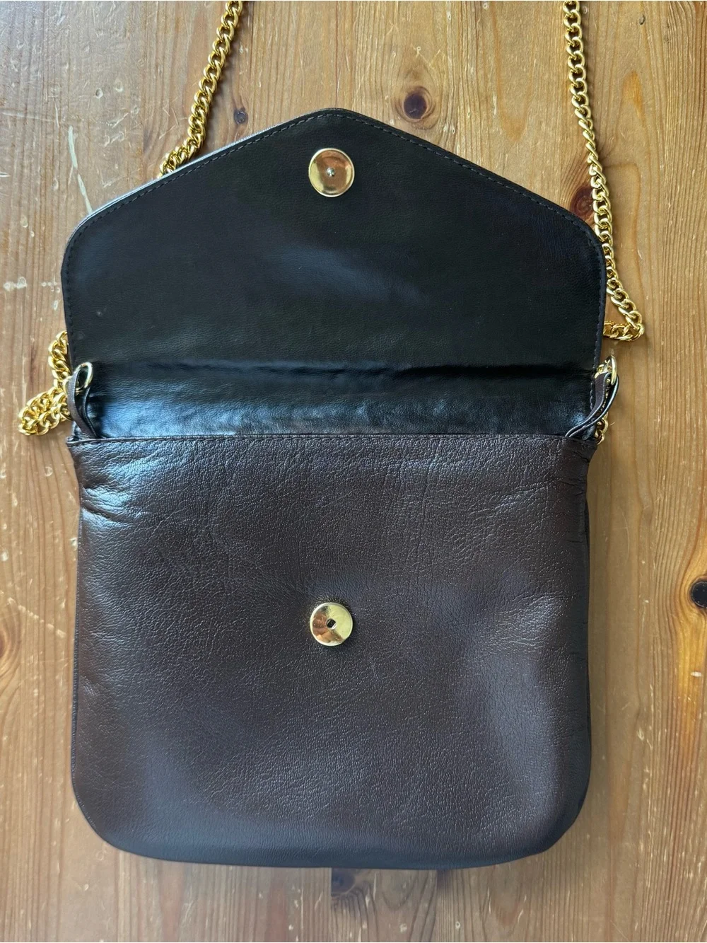 Vintage Italian Genuine Leather Gold Chain Crossbody Clutch Bag 1980s
